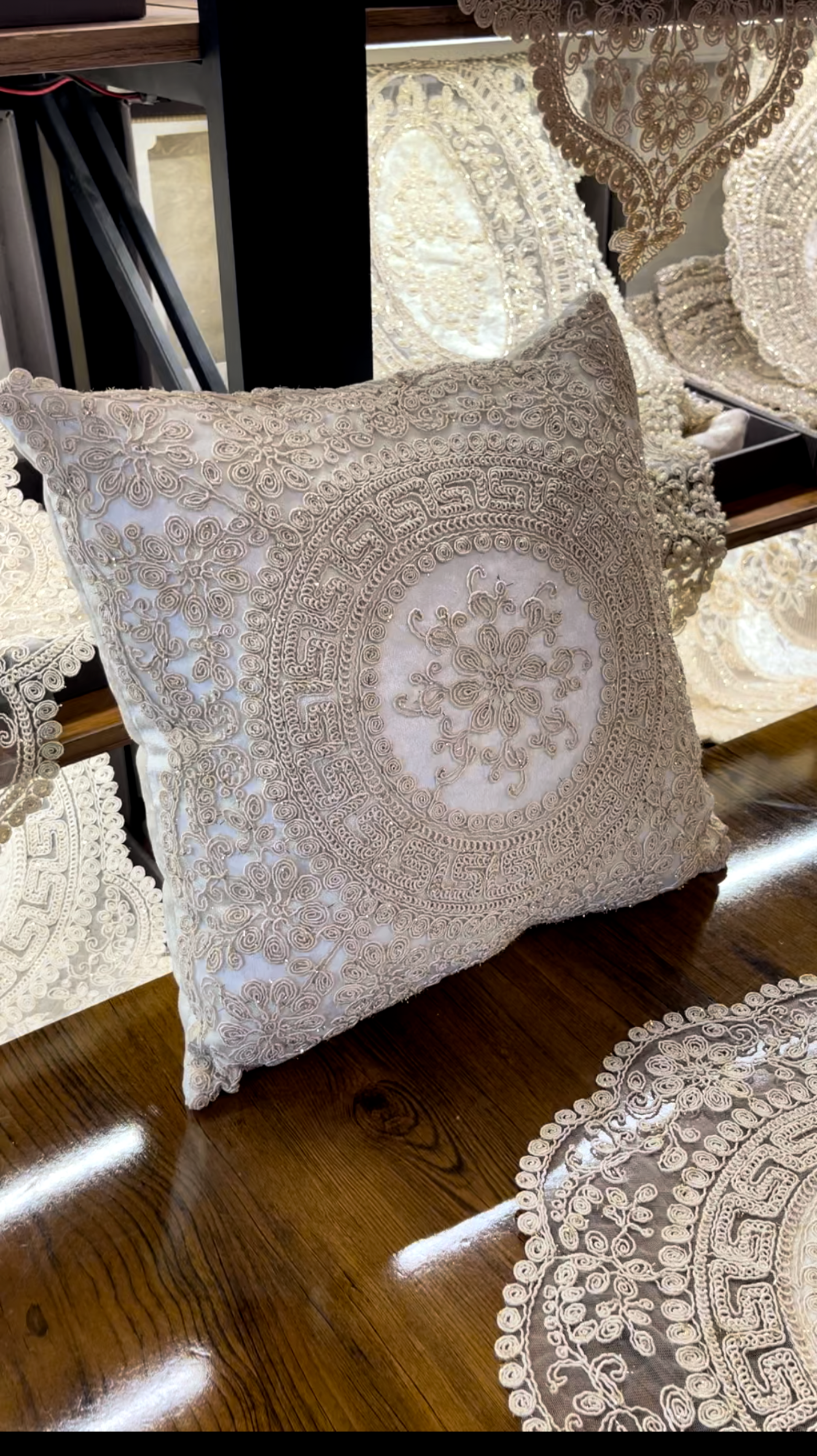 ورساچ۶ کوسن